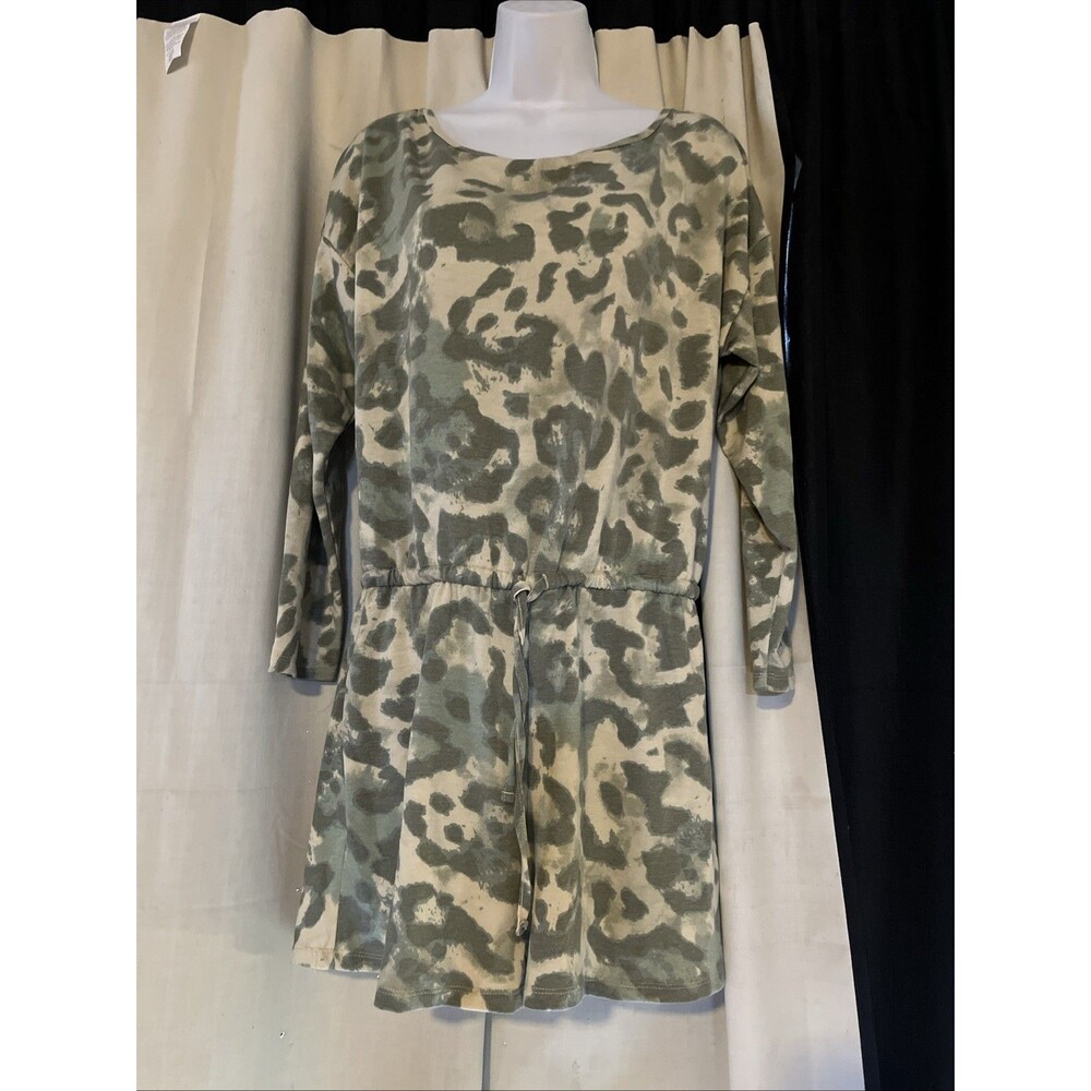 New Directions Studio Size Medium Green Tie Dye Romper